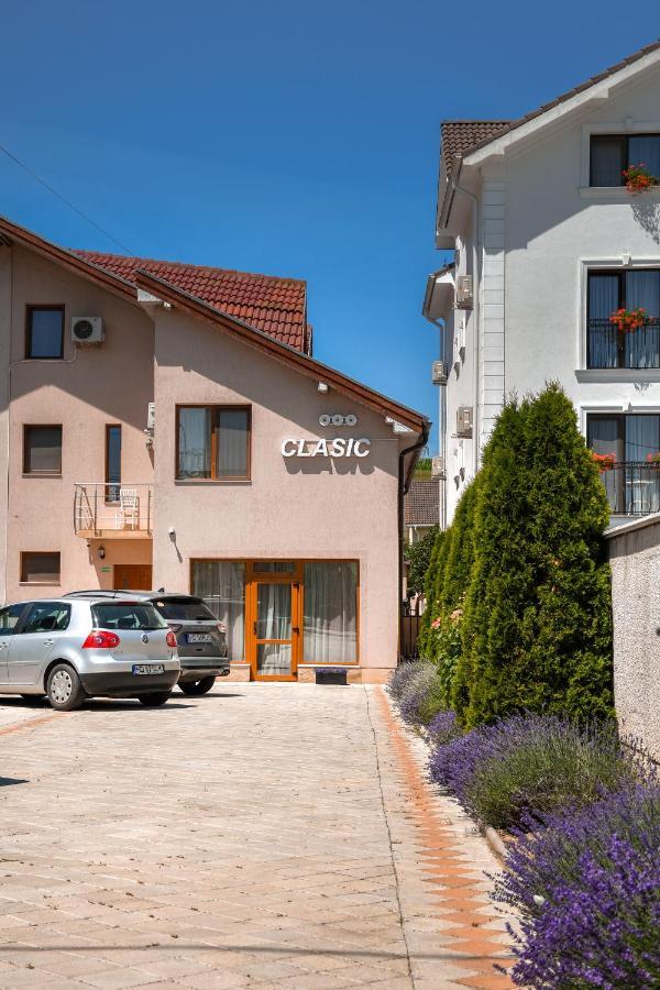 Pensiunea Clasic Hunedoara Pestisu Mare Екстериор снимка
